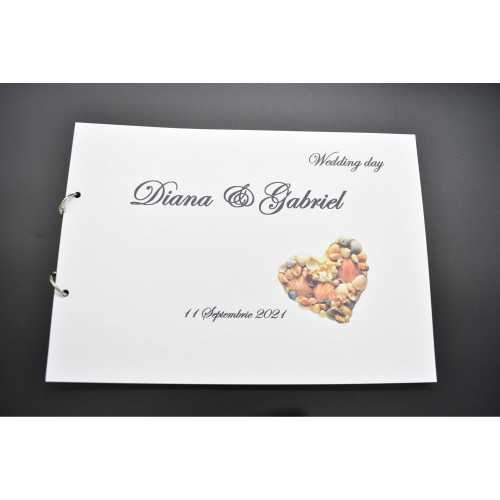 Album de amintiri, guestbook personalizat pentru nunta, coperta si foi din carton, pagini negre, 20 de pagini, A4, model Scoici